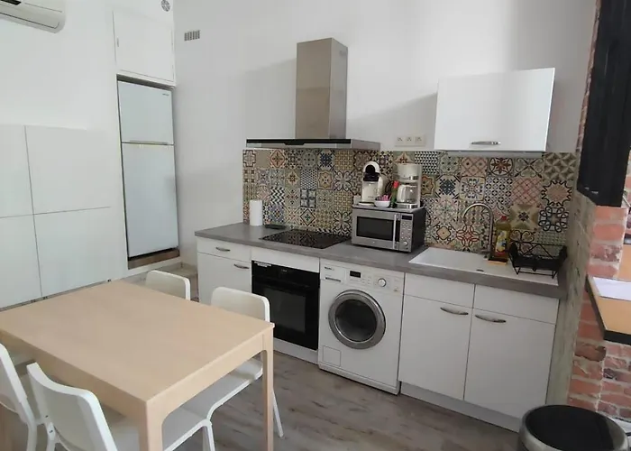 Appartement T2 48 M2 Independant Parking Public Gratuit A Proximite